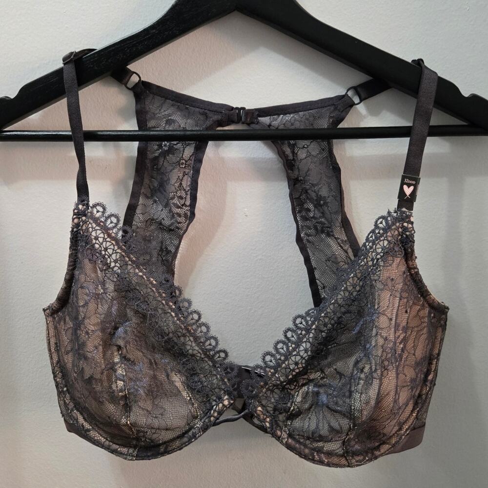 Victoria's Secret Very Sexy Unlined Plunge Racerback Lace Bra 32DDD New